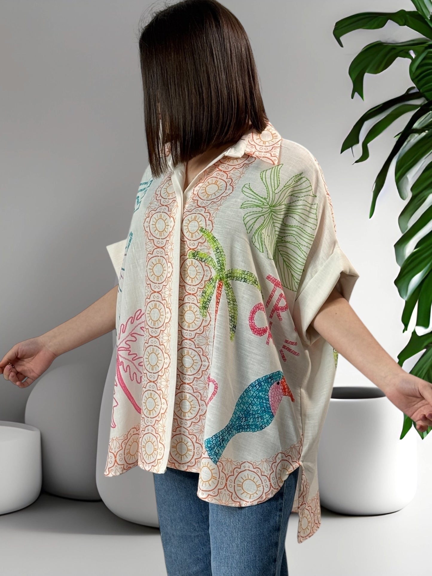 NATHY - CHEMISE OVERSIZE MOTIF TROPICAL JUSQU'A LA TAILLE 56