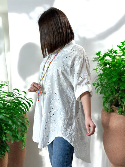 MARBELLA - CHEMISE OVERSIZE BLANCHE EN BRODERIE ANGLAISE JUSQU'A LA TAILLE 52