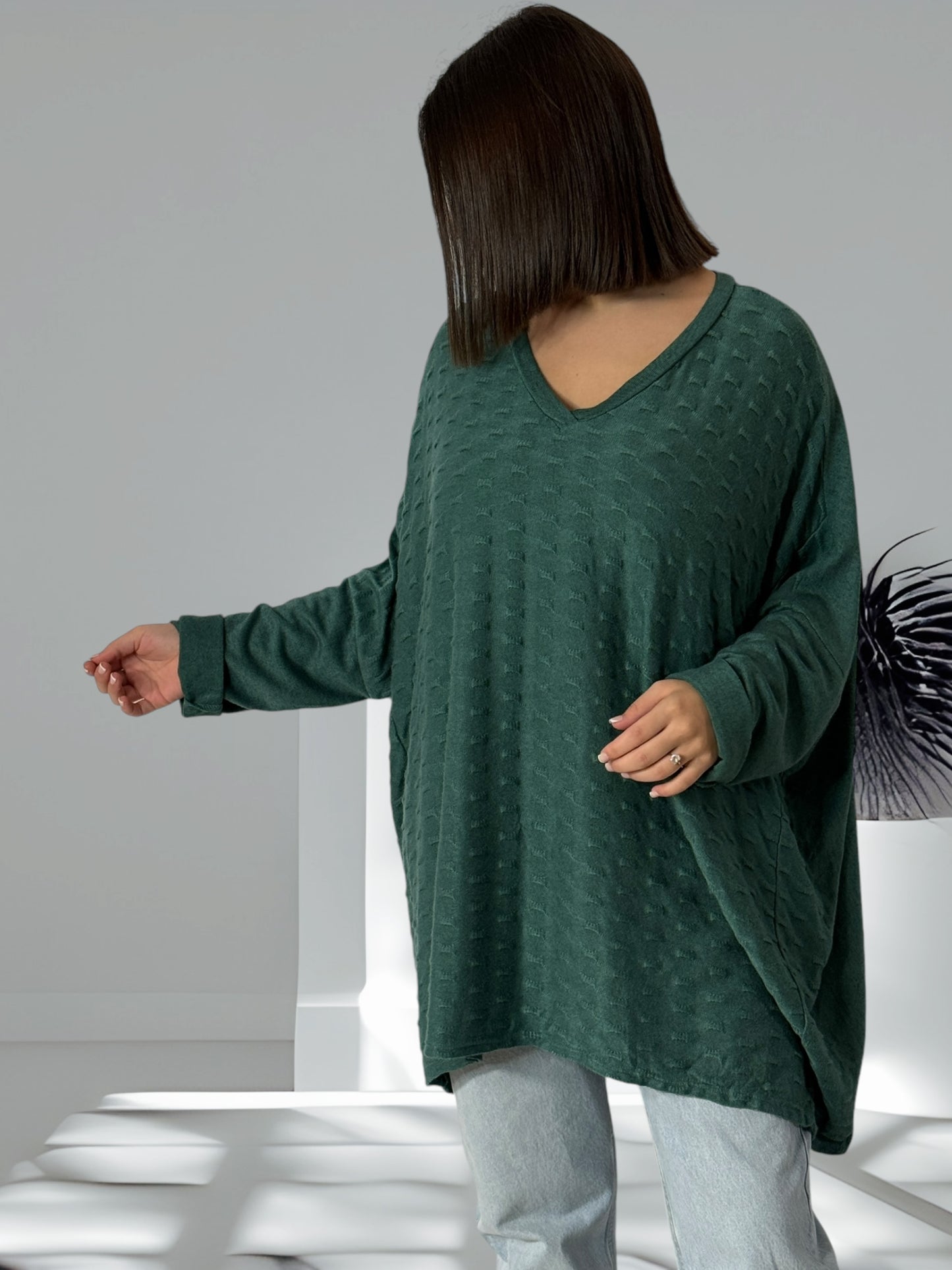 DOUDOU - PULL OVERSIZE VERT EN MAILLE FLUIDE JUSQU'A LA TAILLE 56