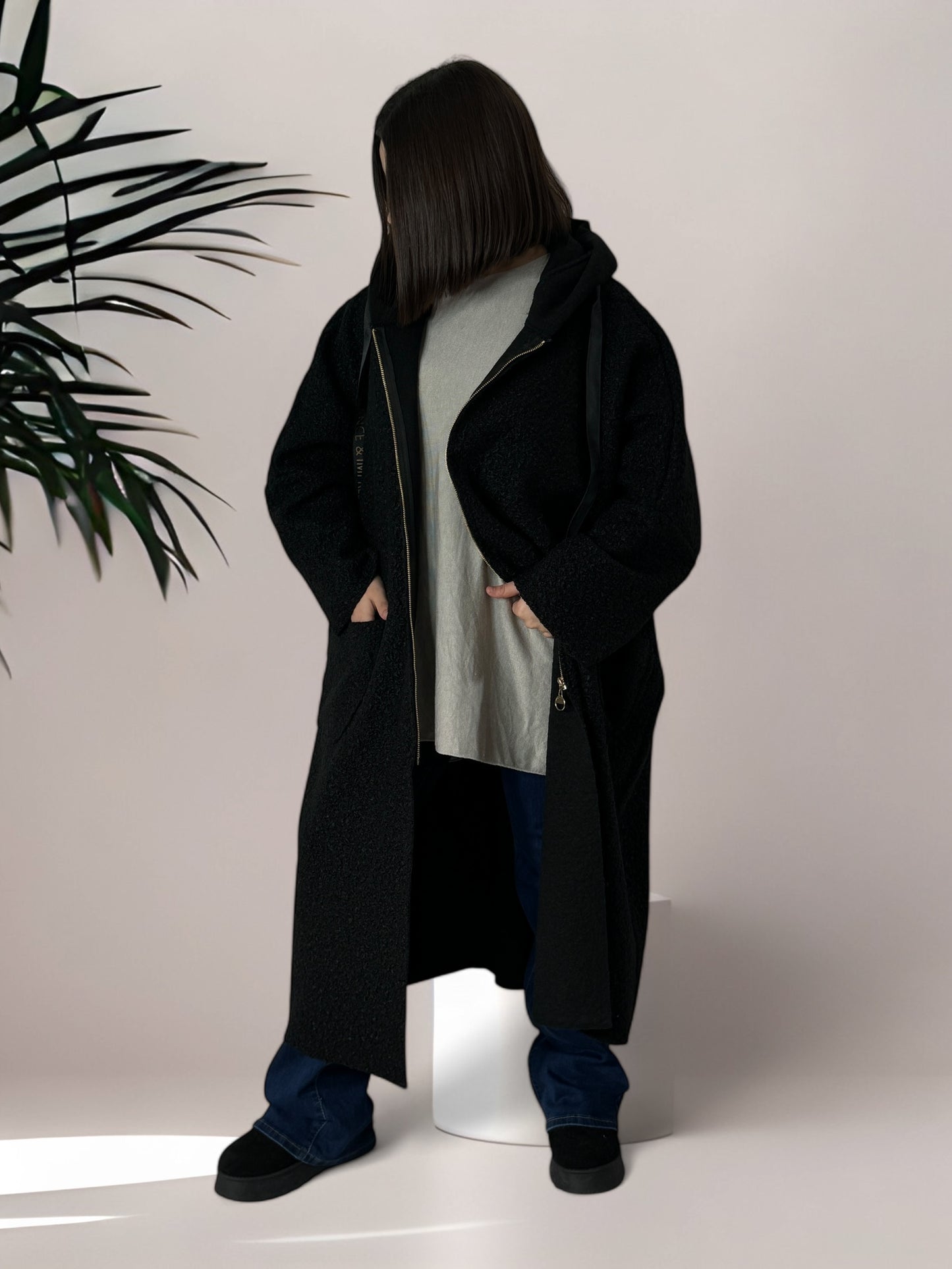 ORLANDO - LONG MANTEAU OVERSIZE NOIR AVEC CAPUCHE JUSQU'A LA TAILLE 54