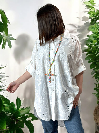 MARBELLA - CHEMISE OVERSIZE BLANCHE EN BRODERIE ANGLAISE JUSQU'A LA TAILLE 52