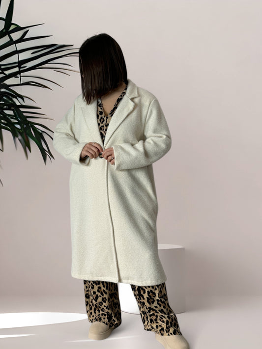 CYRIELLE - MANTEAU BLANC CASSE JUSQU'A LA TAILLE 46/48