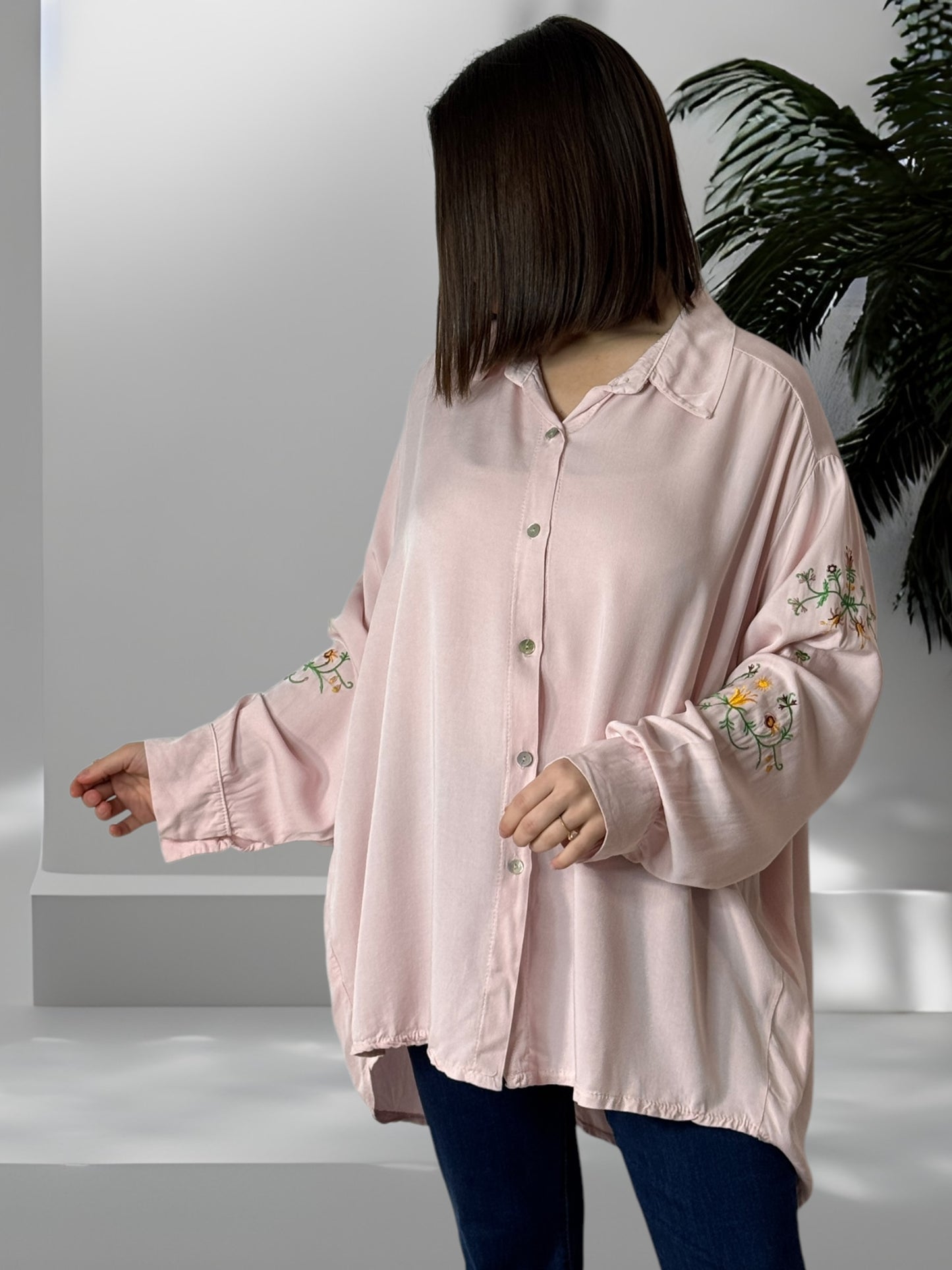 GRAZIELLA - CHEMISE OVERSIZE ROSE MANCHES BRODEES JUSQU'A LA TAILLE 54