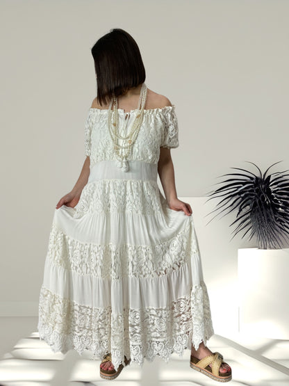 CHAMPAGNE - ROBE BOHEME EN DENTELLE BLANCHE JUSQU'A LA TAILLE 48