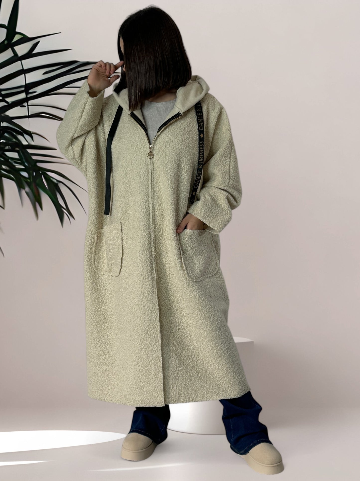 ORLANDO - LONG MANTEAU OVERSIZE CREME AVEC CAPUCHE JUSQU'A LA TAILLE 54