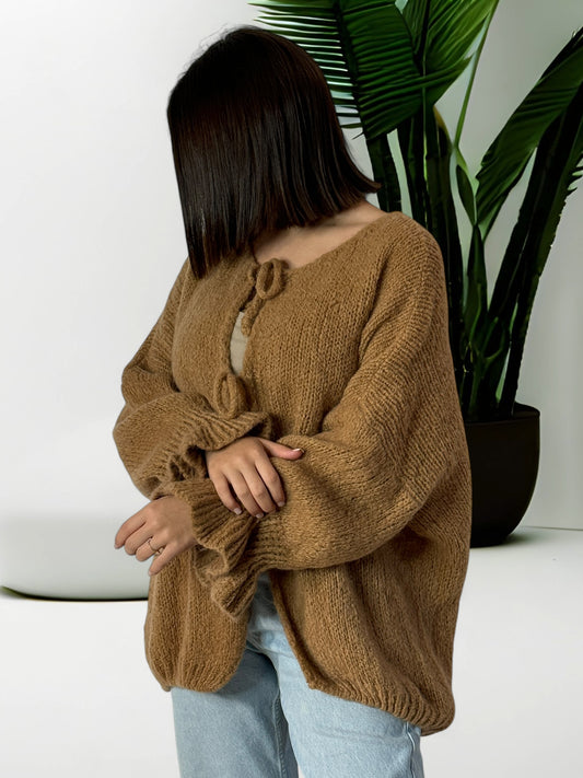 LOUNA - GILET OVERSIZE CAMEL AVEC NOEUDS JUSQU'A LA TAILLE 52